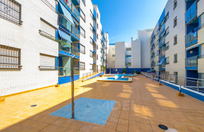 Resale - Apartment / Flat - Torrevieja - Playa de los locos