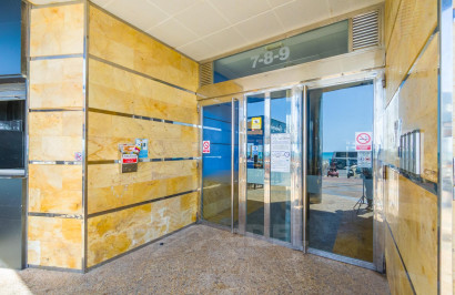 Resale - Apartment / Flat - Torrevieja - Playa de los locos