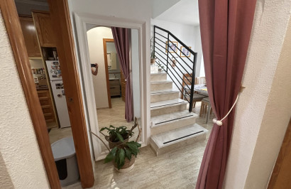 Resale - Apartment / Flat - Orihuela Costa - Villamartín