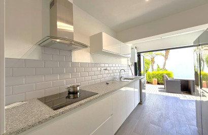Resale - Town House - Orihuela Costa - Villamartín