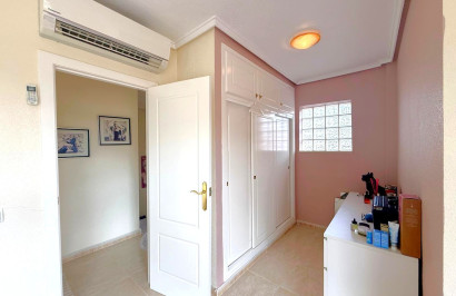 Reventa - Villa independiente - Orihuela Costa - Villamartín