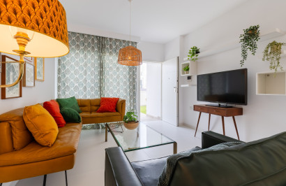 Resale - Apartment / Flat - San Miguel de Salinas