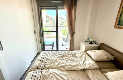 Reventa - Apartamento / Piso - Orihuela Costa - La Zenia