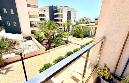 Reventa - Apartamento / Piso - Orihuela Costa - La Zenia