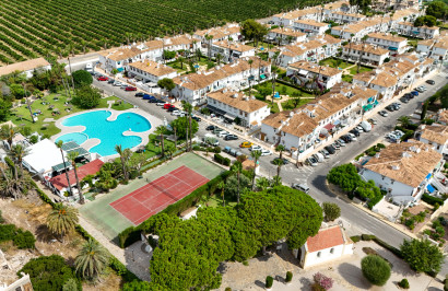 Resale - Apartment / Flat - Torrevieja - Lago Jardin