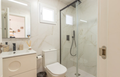 Resale - Apartment / Flat - Torrevieja - Lago Jardin