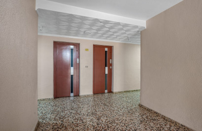 Herverkoop - Appartement / Flat - Torrevieja - Punta Prima