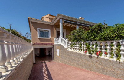 Reventa - Villa independiente - Torrevieja - La Mata