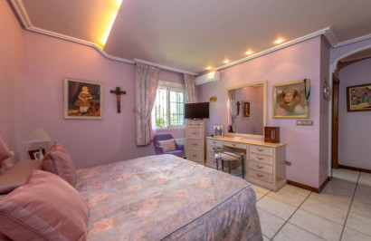 Reventa - Villa independiente - Torrevieja - La Mata