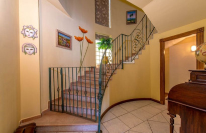Reventa - Villa independiente - Torrevieja - La Mata