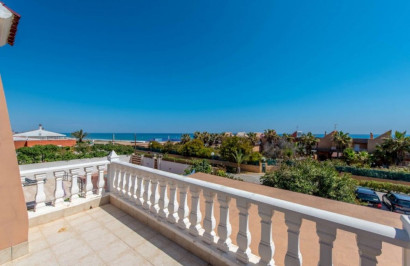 Reventa - Villa independiente - Torrevieja - La Mata