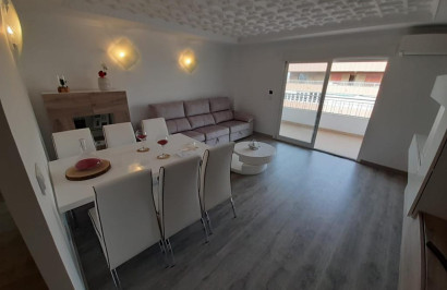Resale - Apartment / Flat - Torrevieja - Playa del Acequión