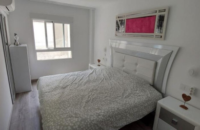 Resale - Apartment / Flat - Torrevieja - Playa del Acequión