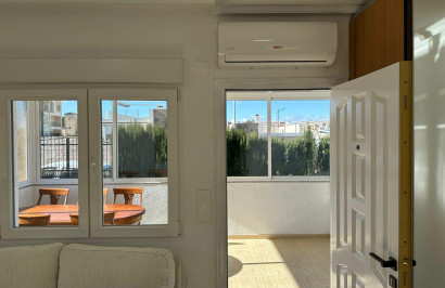 Herverkoop - Vrijstaande villa - Torrevieja - VILLAMARTIN