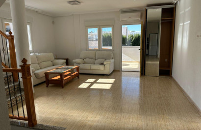 Herverkoop - Vrijstaande villa - Torrevieja - VILLAMARTIN