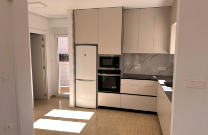 Herverkoop - Vrijstaande villa - Torrevieja - VILLAMARTIN