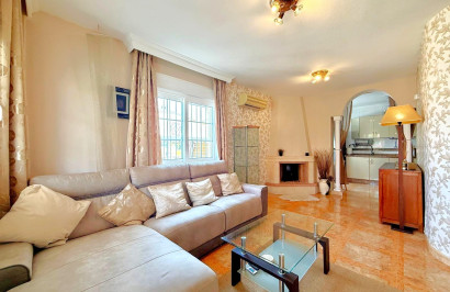 Resale - Apartment / Flat - Orihuela Costa - Villamartín