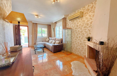 Resale - Apartment / Flat - Orihuela Costa - Villamartín