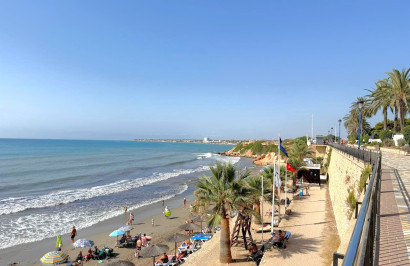 Obra nueva - Villa independiente - Orihuela Costa - Punta Prima
