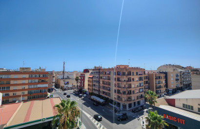 Lange Termijn Verhuur - Appartement / Flat - Torrevieja - Antonio Machado