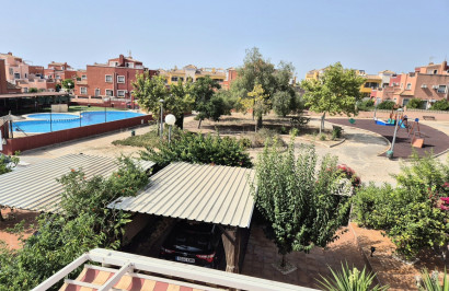 Herverkoop - Stadshuis - Los Montesinos - La Herrada