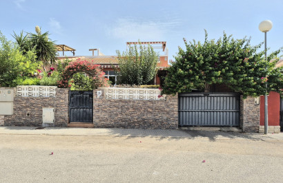 Herverkoop - Stadshuis - Los Montesinos - La Herrada