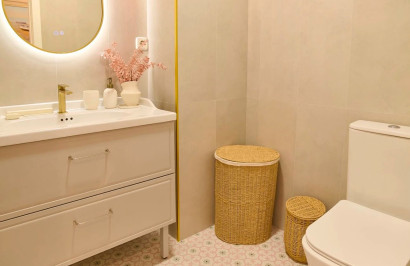 Resale - Apartment / Flat - Cartagena - Playa Honda