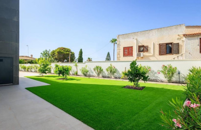 Resale - Detached Villa - Torrevieja - Los Balcones