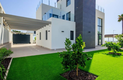 Resale - Detached Villa - Torrevieja - Los Balcones