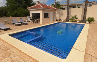 Reventa - Villa independiente - Algorfa
