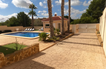 Reventa - Villa independiente - Algorfa