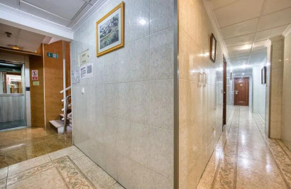 Resale - Commercial Unit - Torrevieja - Centro
