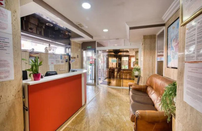Resale - Commercial Unit - Torrevieja - Centro