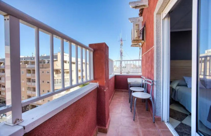Resale - Commercial Unit - Torrevieja - Centro