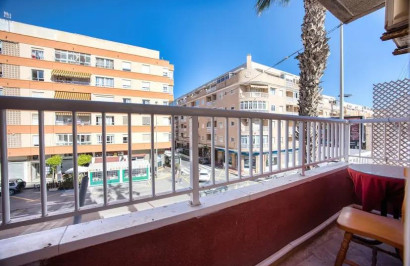 Resale - Commercial Unit - Torrevieja - Centro
