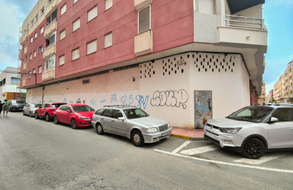 Resale - Commercial Unit - Torrevieja - El Acequión - Los Náufragos
