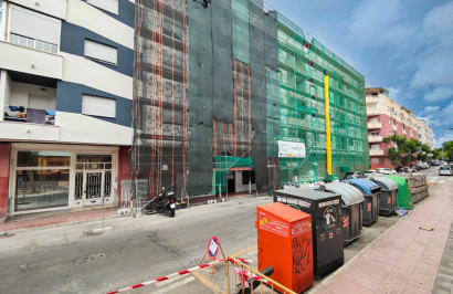 Resale - Commercial Unit - Torrevieja - El Acequión - Los Náufragos