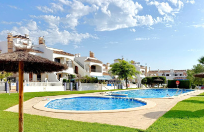 Resale - Apartment / Flat - Orihuela Costa - Villamartín