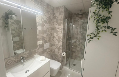 Resale - Apartment / Flat - Los Altos - Torrevieja