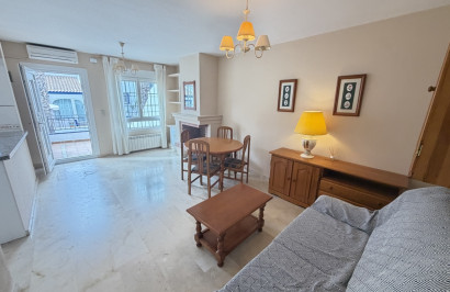 Resale - Apartment / Flat - Rioja