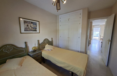 Resale - Apartment / Flat - Rioja