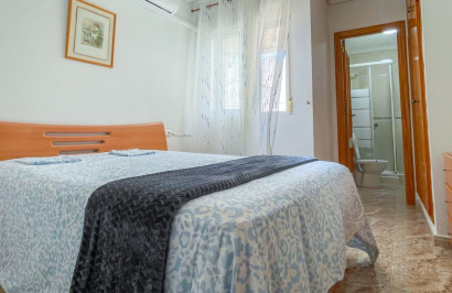 Resale - Apartment / Flat - Torrevieja