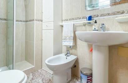 Resale - Apartment / Flat - Torrevieja