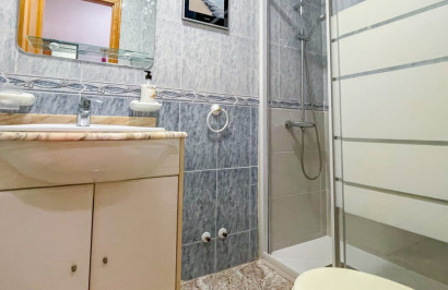 Resale - Apartment / Flat - Torrevieja