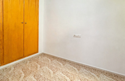 Resale - Apartment / Flat - Torrevieja