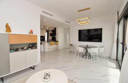 Reventa - Apartamento / Piso - San Miguel de Salinas