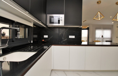 Reventa - Apartamento / Piso - San Miguel de Salinas