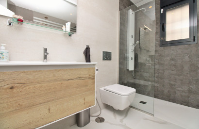 Reventa - Apartamento / Piso - San Miguel de Salinas