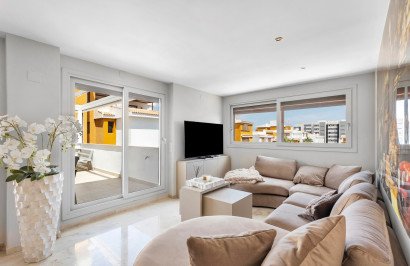 Resale - Apartment / Flat - Torrevieja - Punta Prima