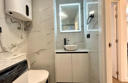 Resale - Apartment / Flat - Torrevieja - Punta prima
